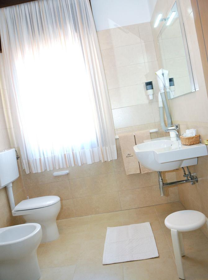 Hotel Giacomazzo Caorle Eksteriør bilde